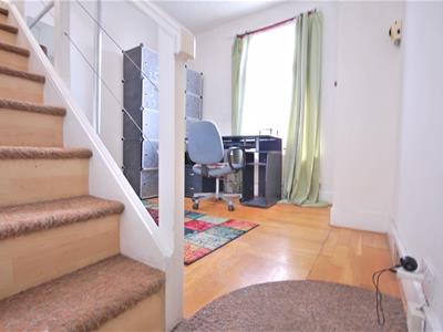 Picture 3
